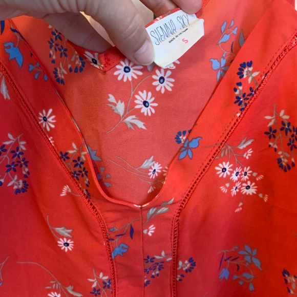 Red orange strappy camisole blouse adjustable straps flowy tank sienna sky - Picture 8 of 10